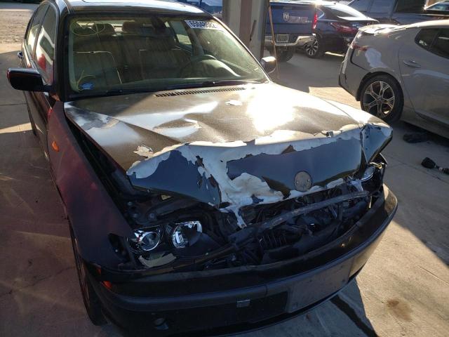 Photo 9 from auction – 2003 BMW 325 XI with VIN WBAEU33443PM57218