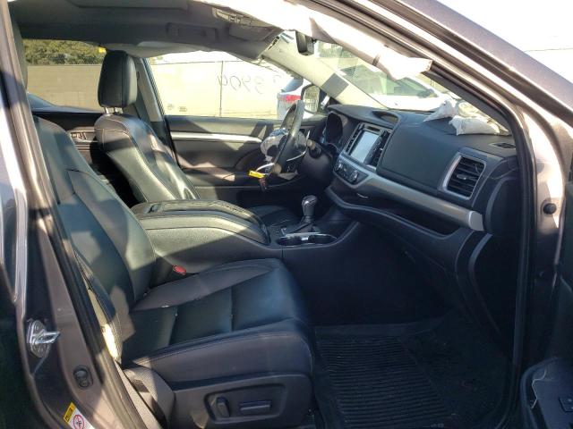 Photo 5 from auction – 2019 TOYOTA HIGHLANDER with VIN 5TDJZRFH2KS588253