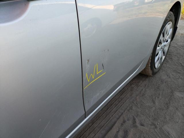 Photo 9 from auction – 2017 NISSAN SENTRA S with VIN 3N1AB7AP5HY337142