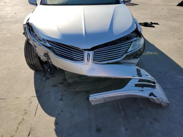 Photo 9 from auction – 2016 LINCOLN MKZ with VIN 3LN6L2G98GR631151