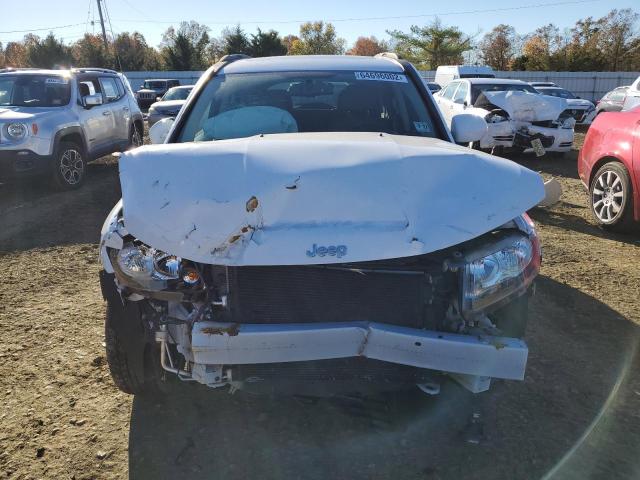 Photo 9 from auction – 2017 JEEP COMPASS LA with VIN 1C4NJDEB8HD129452