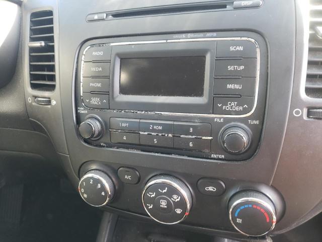 Photo 9 from auction – 2016 KIA FORTE LX with VIN KNAFK5A84G5637845