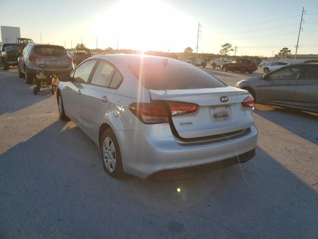 Photo 3 from auction – 2017 KIA FORTE LX with VIN 3KPFK4A77HE112191