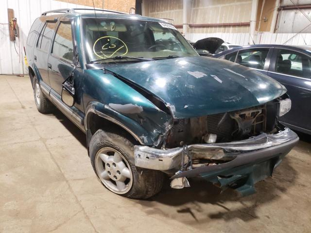 CHEVROLET BLAZER 1998 with VIN 1GNDT13W4W2134660 - Photo from auction