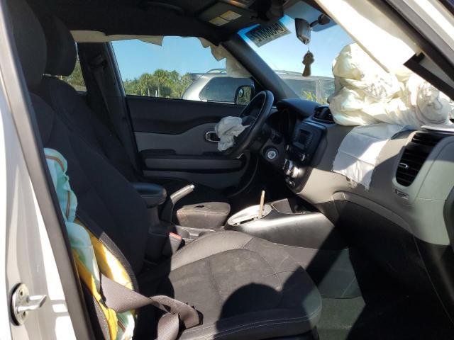 Photo 5 from auction – 2015 KIA SOUL with VIN KNDJN2A2XF7122947