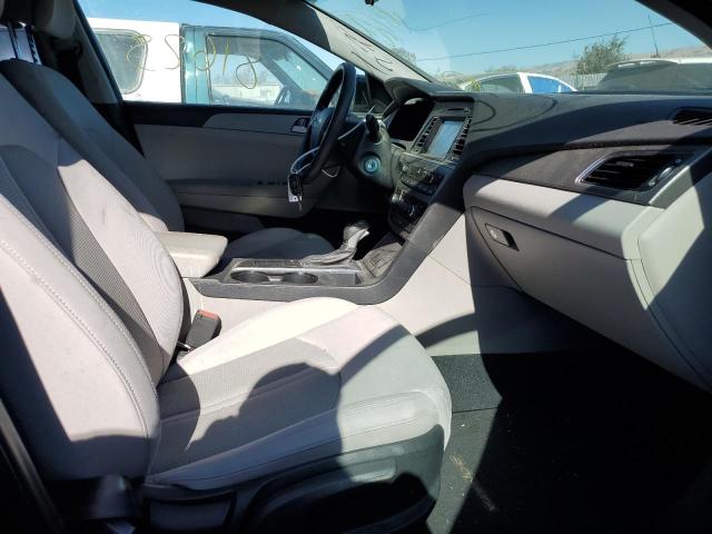 Photo 5 from auction – 2017 HYUNDAI SONATA SE with VIN 5NPE24AF5HH499841