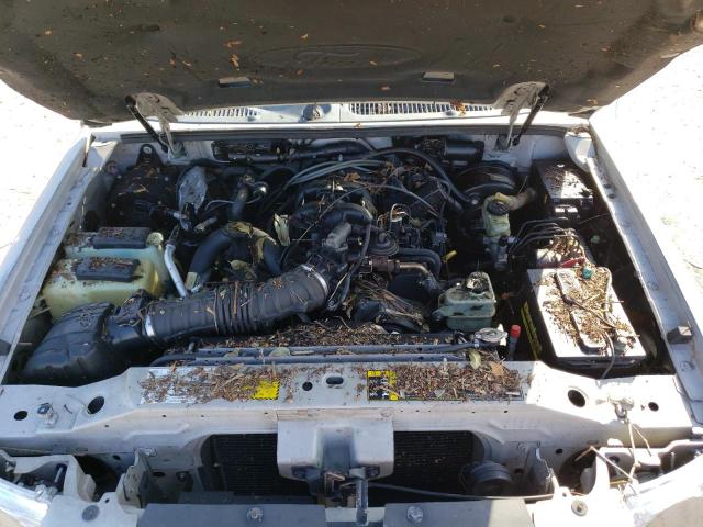 Photo 7 from auction – 2005 FORD EXPLORER S with VIN 1FMZU67K95UA70940