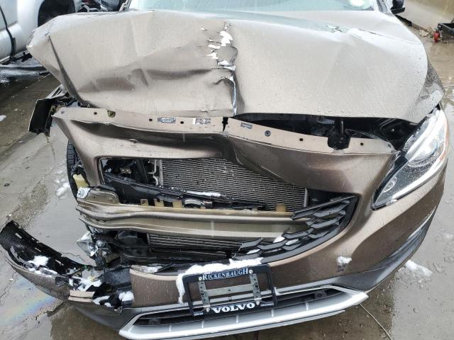 Photo 9 from auction – 2016 VOLVO V60 CROSS with VIN YV4612HK4G1017779