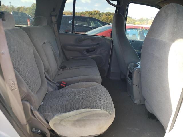 Photo 6 from auction – 2000 FORD EXPEDITION with VIN 1FMRU1569YLB01056