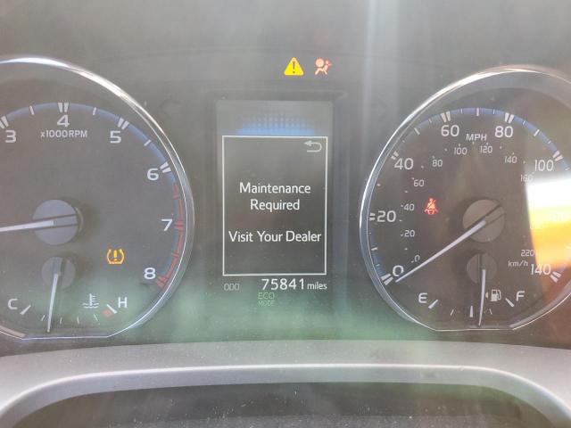 Photo 8 from auction – 2016 TOYOTA RAV4 XLE with VIN JTMWFREVXGJ097410