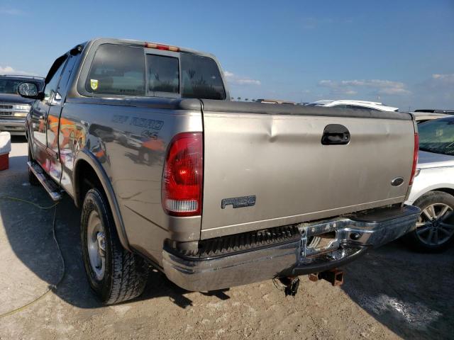 Photo 3 from auction – 2001 FORD F150 with VIN 2FTRX18W11CA50675