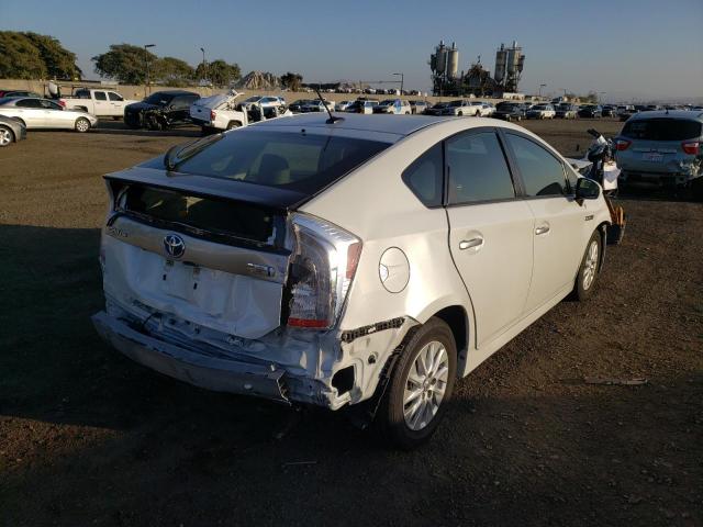 Photo 4 from auction – 2014 TOYOTA PRIUS PLUG with VIN JTDKN3DP8E3057300