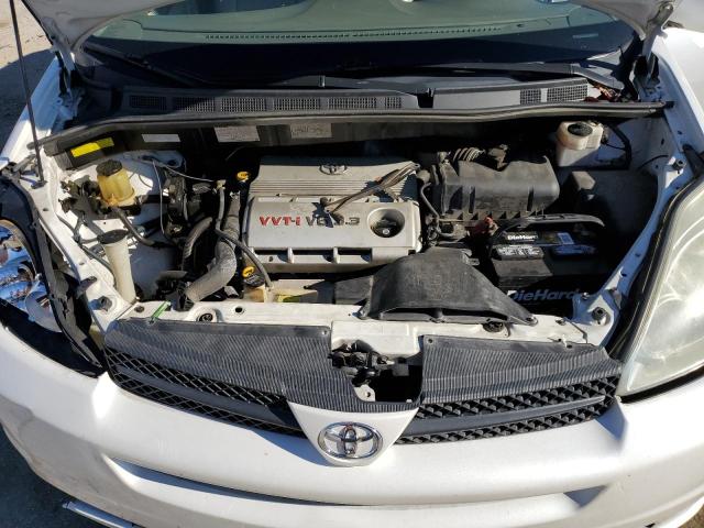 Photo 7 from auction – 2004 TOYOTA SIENNA XLE with VIN 5TDBA22C14S020219