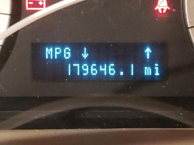 Photo 8 from auction – 2011 FORD ESCAPE LIM with VIN 1FMCU0EG5BKB77802