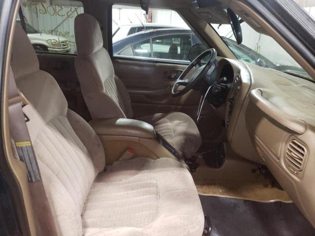 Photo 5 from auction – 1998 CHEVROLET BLAZER with VIN 1GNDT13W4W2134660