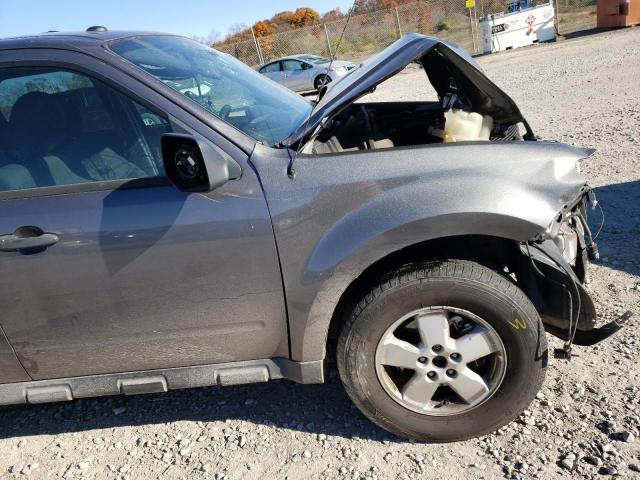 Photo 9 from auction – 2010 FORD ESCAPE XLT with VIN 1FMCU0D75AKB01030