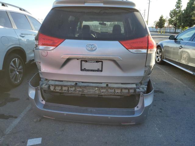 Photo 9 from auction – 2013 TOYOTA SIENNA XLE with VIN 5TDYK3DC4DS309542