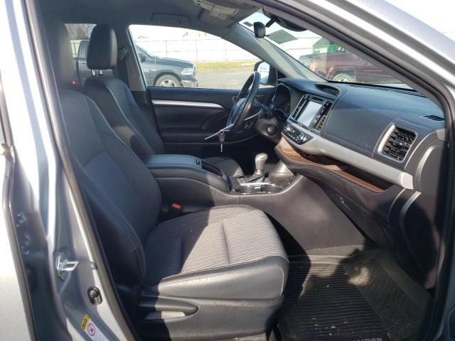 Photo 5 from auction – 2019 TOYOTA HIGHLANDER with VIN 5TDBZRFH3KS706153