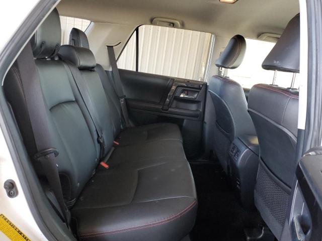 Photo 6 from auction – 2015 TOYOTA 4RUNNER SR with VIN JTEBU5JR0F5248862