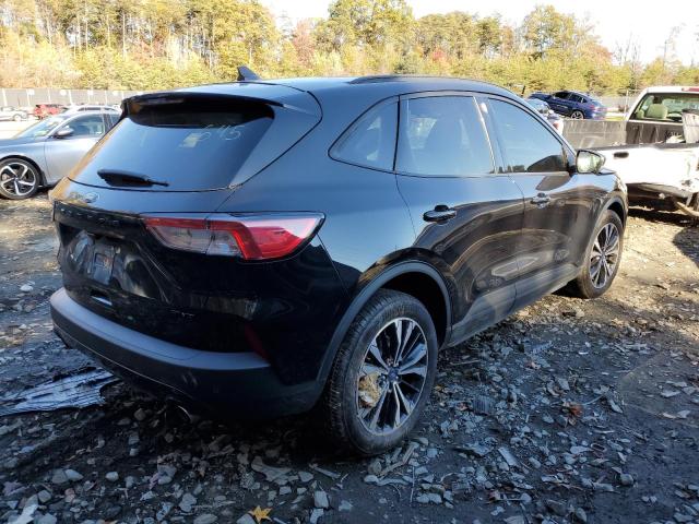 Photo 4 from auction – 2021 FORD ESCAPE SEL with VIN 1FMCU9H91MUB36608