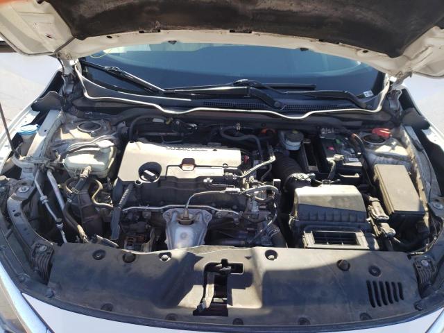 Photo 7 from auction – 2017 HONDA CIVIC LX with VIN 2HGFC2F56HH550490