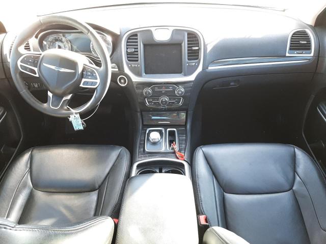 Photo 9 from auction – 2017 CHRYSLER 300 LIMITE with VIN 2C3CCAAG0HH560196