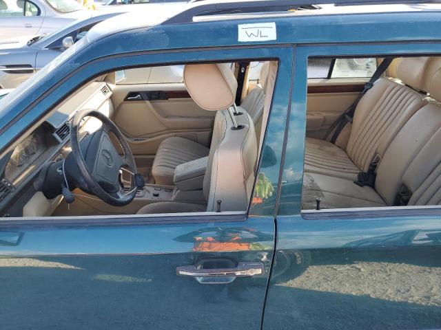 Photo 9 from auction – 1995 MERCEDES-BENZ E 320 with VIN WDBEA92E8SF333092