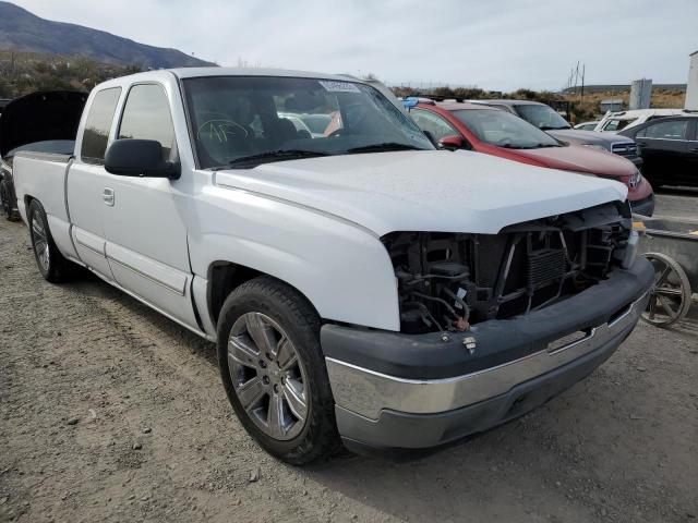 CHEVROLET SILVERADO 2003 with VIN 2GCEC19V531208224 - Photo from auction