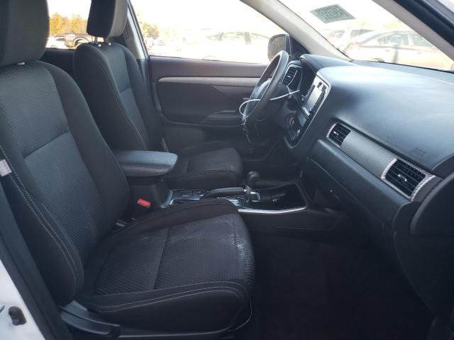 Photo 5 from auction – 2018 MITSUBISHI OUTLANDER with VIN JA4AD2A38JZ003569