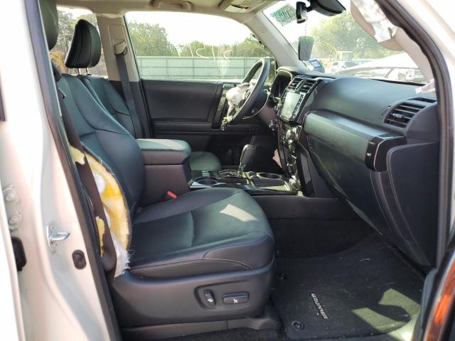 Photo 5 from auction – 2020 TOYOTA 4RUNNER SR with VIN JTEZU5JRXL5227849