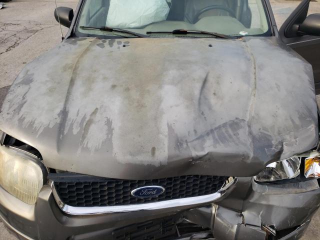 Photo 7 from auction – 2003 FORD ESCAPE LIM with VIN 1FMCU94103KA92126