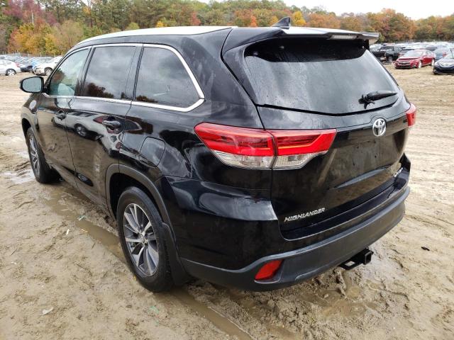 Photo 3 from auction – 2017 TOYOTA HIGHLANDER with VIN 5TDJZRFH0HS439848