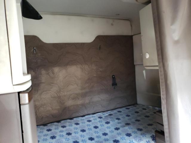 Photo 6 from auction – 2013 VOLVO VN VNL with VIN 4V4NC9EH7DN565617