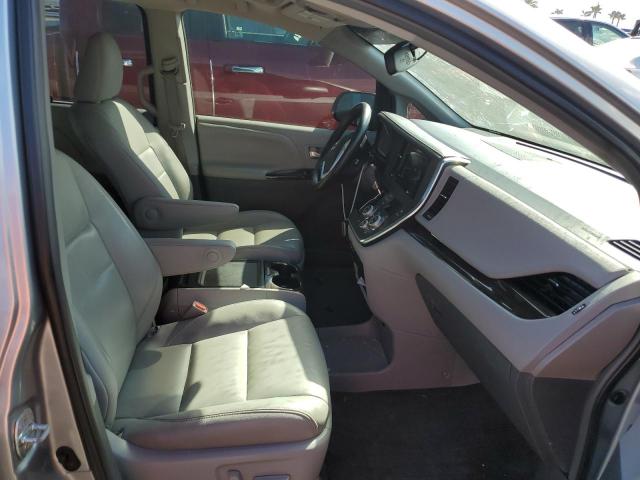 Photo 5 from auction – 2016 TOYOTA SIENNA XLE with VIN 5TDYK3DC3GS697609