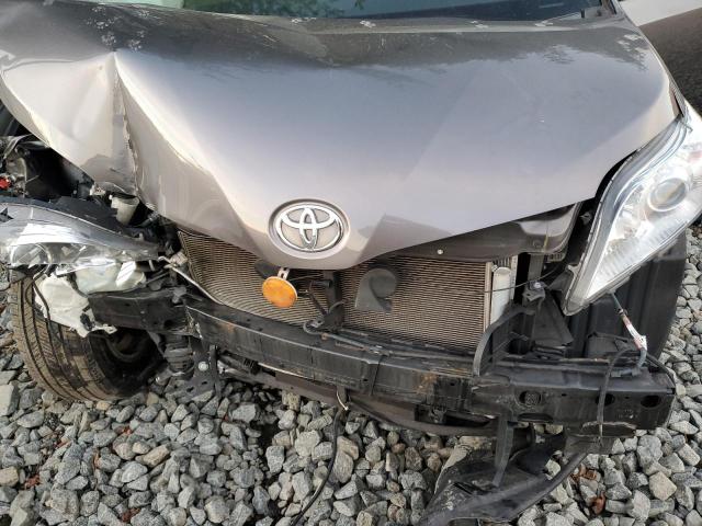 Photo 7 from auction – 2015 TOYOTA SIENNA LE with VIN 5TDKK3DC4FS643949