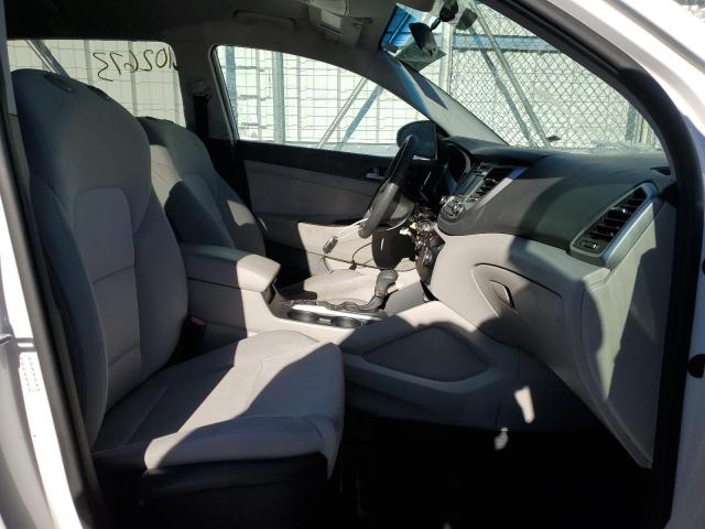 Photo 5 from auction – 2017 HYUNDAI TUCSON LIM with VIN KM8J3CA47HU484117
