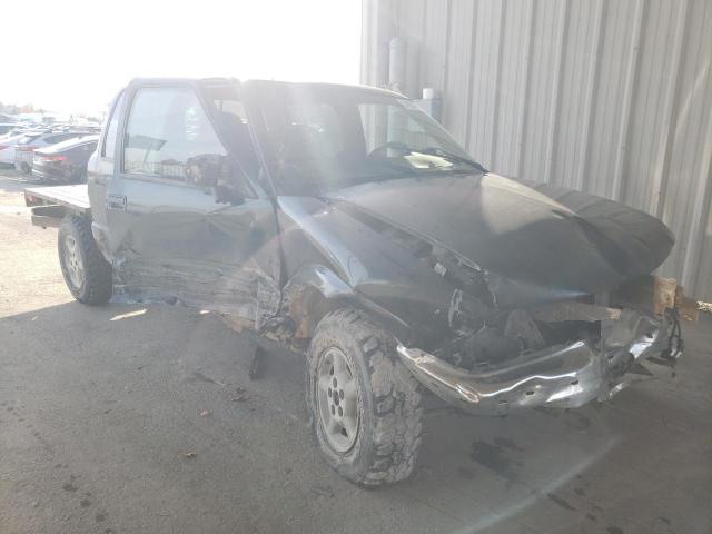CHEVROLET S 10 2002 with VIN 1GCDT13W92K142319 - Photo from auction