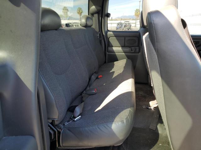 Photo 6 from auction – 2004 CHEVROLET SILVERADO with VIN 2GCEC19V041245859