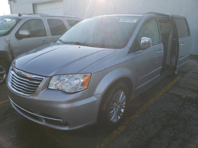 Photo 2 from auction – 2013 CHRYSLER TOWN & COU with VIN 2C4RC1CG0DR654926