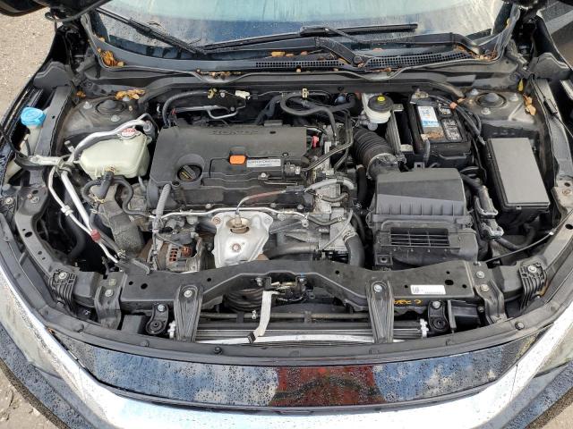 Photo 7 from auction – 2017 HONDA CIVIC LX with VIN 2HGFC2F57HH543421