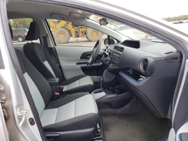 Photo 5 from auction – 2013 TOYOTA PRIUS C with VIN JTDKDTB32D1541413