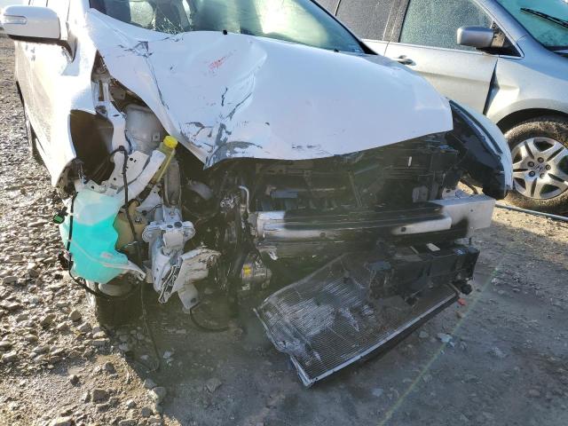Photo 9 from auction – 2014 MAZDA 5 TOURING with VIN JM1CW2CL3E0169708