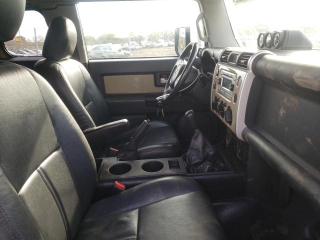 Photo 5 from auction – 2011 TOYOTA FJ CRUISER with VIN JTEBU4BF8BK102204