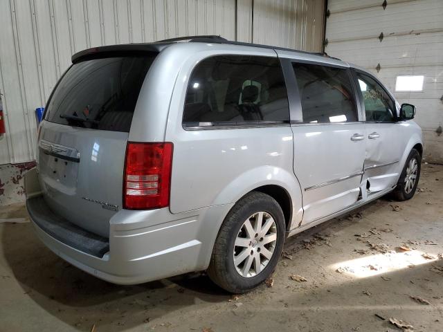 Photo 4 from auction – 2010 CHRYSLER TOWN & COU with VIN 2A4RR5DX8AR239704