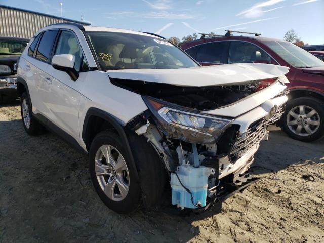 TOYOTA RAV4 XLE 2019 with VIN JTMW1RFV6KD013541 - Photo from auction