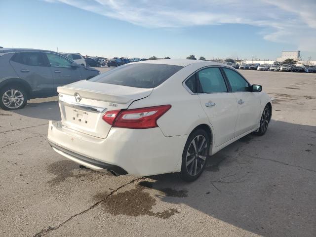 Photo 4 from auction – 2016 NISSAN ALTIMA 2.5 with VIN 1N4AL3AP2GN380101