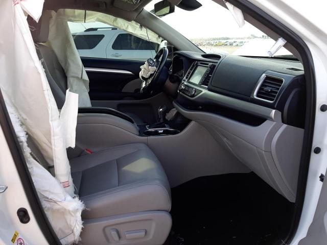 Photo 5 from auction – 2017 TOYOTA HIGHLANDER with VIN 5TDJZRFH8HS399583