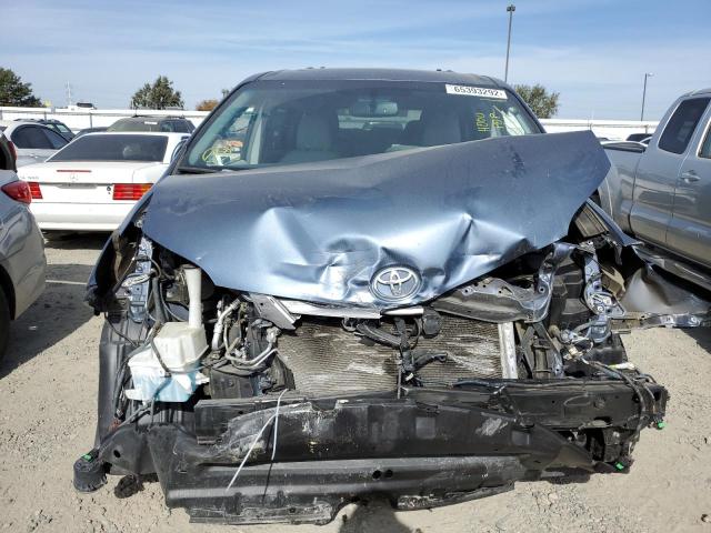 Photo 7 from auction – 2017 TOYOTA SIENNA XLE with VIN 5TDYZ3DC0HS849813