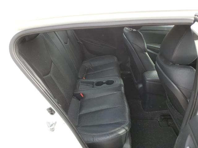 Photo 6 from auction – 2014 HYUNDAI VELOSTER T with VIN KMHTC6AEXEU186353