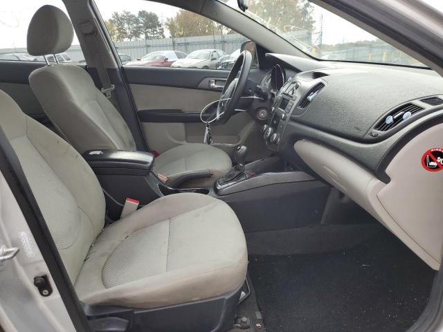 Photo 5 from auction – 2013 KIA FORTE EX with VIN KNAFU4A22D5729323